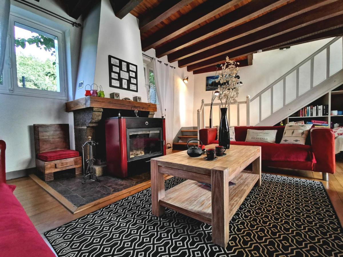 Gîte Saint-Vidal, 4 pièces, 6 personnes - FR-1-582-308 Esterno foto