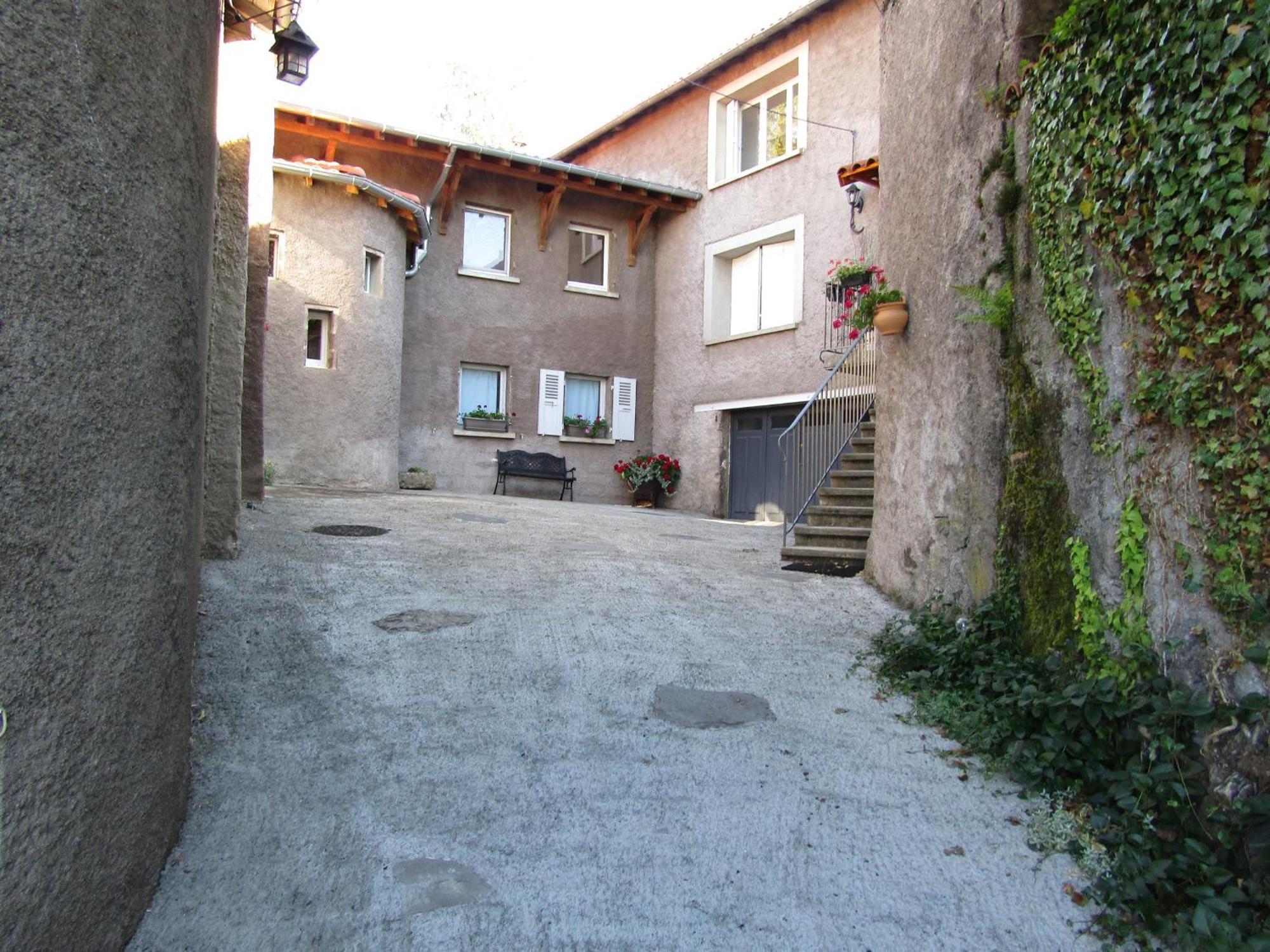 Gîte Saint-Vidal, 4 pièces, 6 personnes - FR-1-582-308 Esterno foto