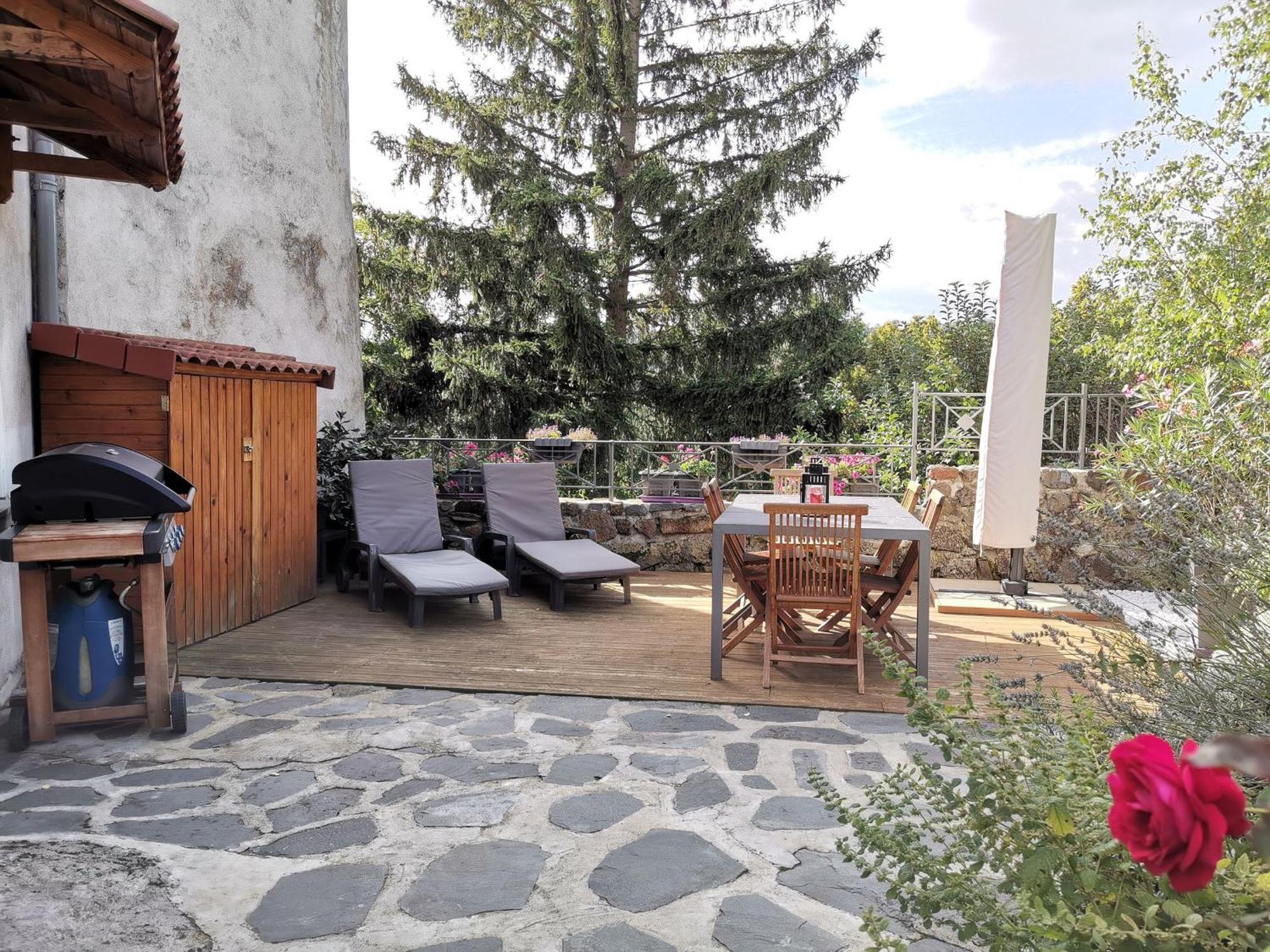 Gîte Saint-Vidal, 4 pièces, 6 personnes - FR-1-582-308 Esterno foto